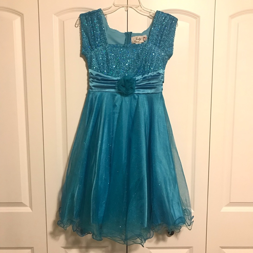 Modest Knee-Length Formal Dress